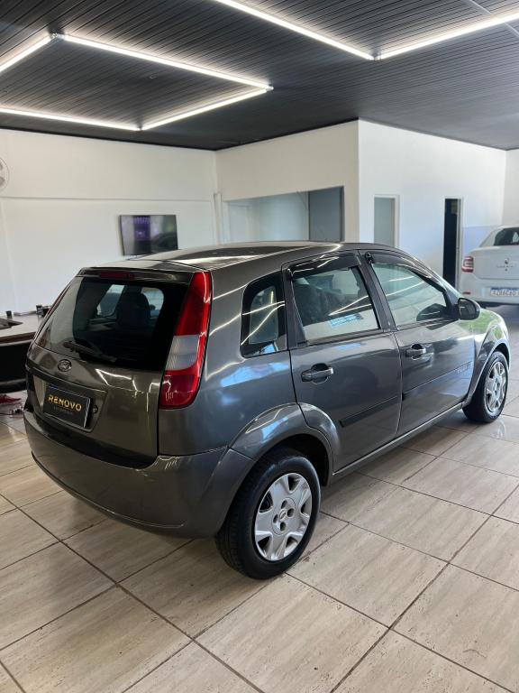 FORD Fiesta Hatch - Foto