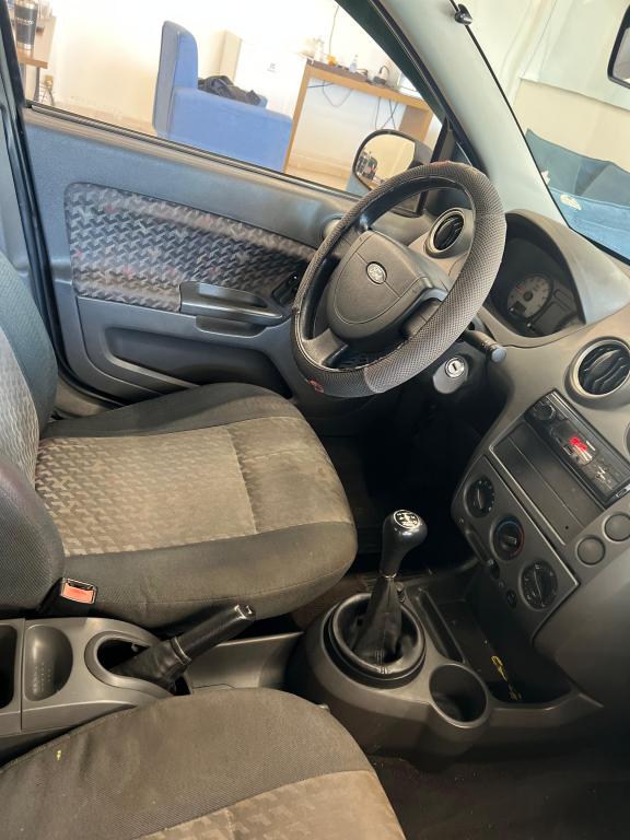 FORD Fiesta Hatch - Foto