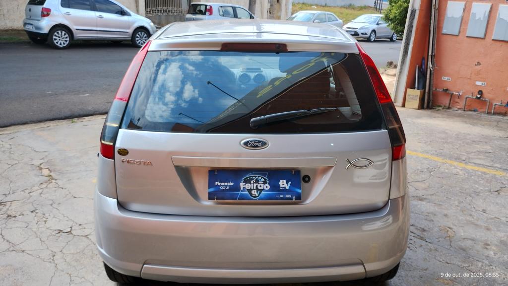 FORD Fiesta Hatch - Foto