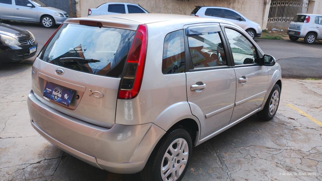 FORD Fiesta Hatch - Foto