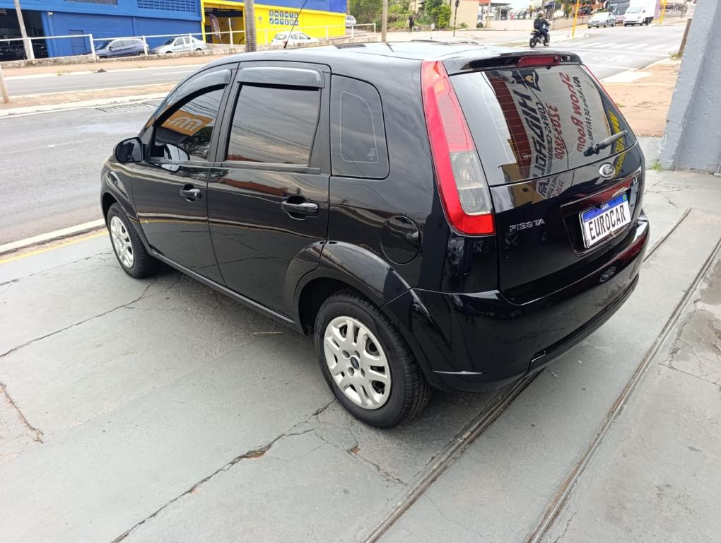 FORD Fiesta Hatch - Foto