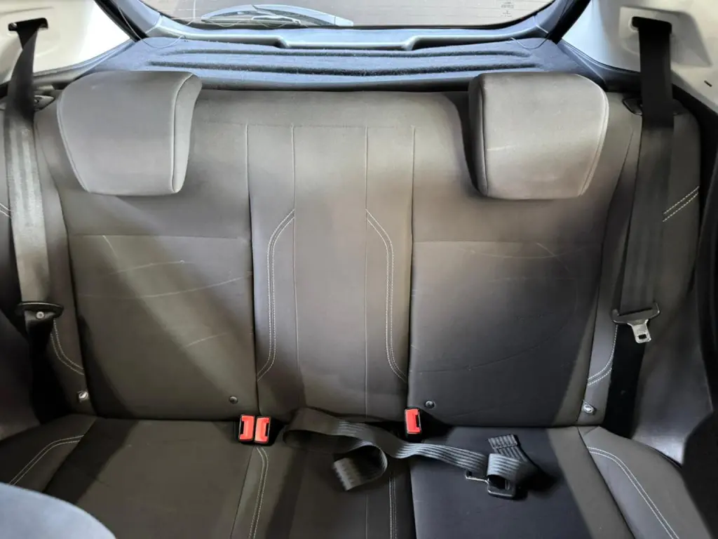 FORD Fiesta Hatch - Foto