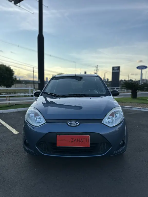FORD Fiesta Hatch - Foto