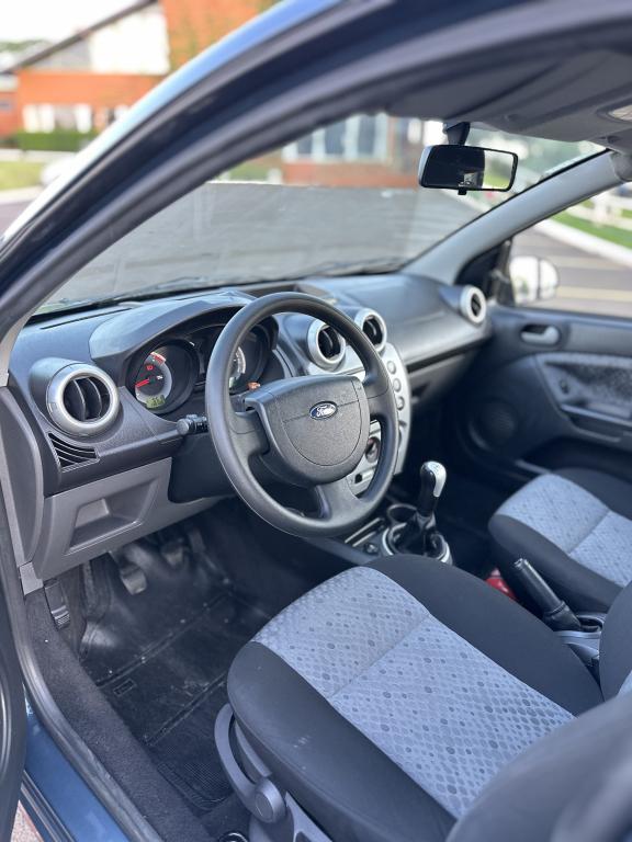 FORD Fiesta Hatch - Foto
