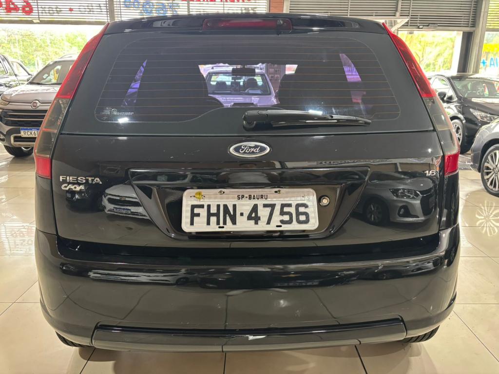 FORD Fiesta Hatch - Foto