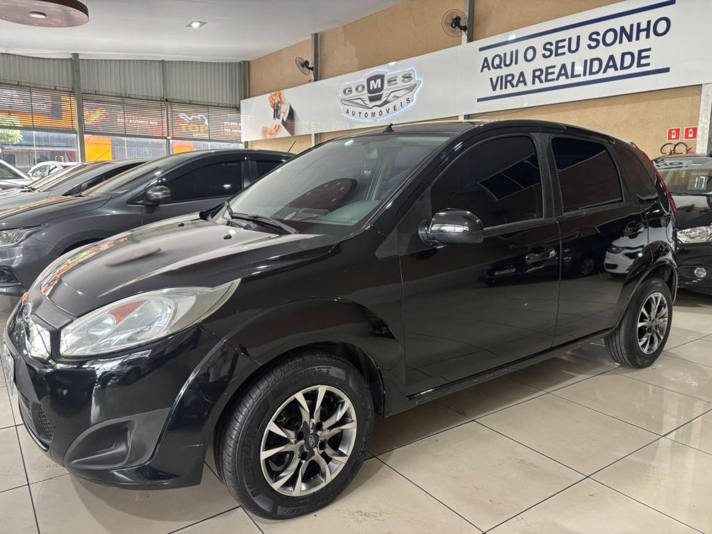 FORD Fiesta Hatch - Foto