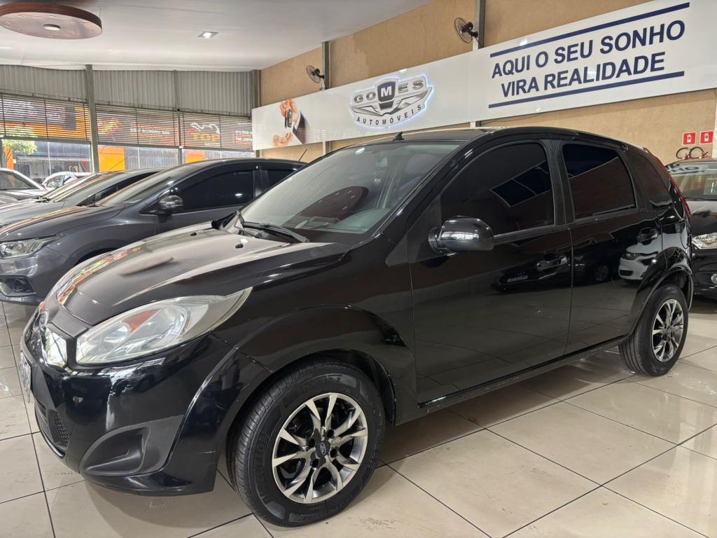 FORD Fiesta Hatch - Foto