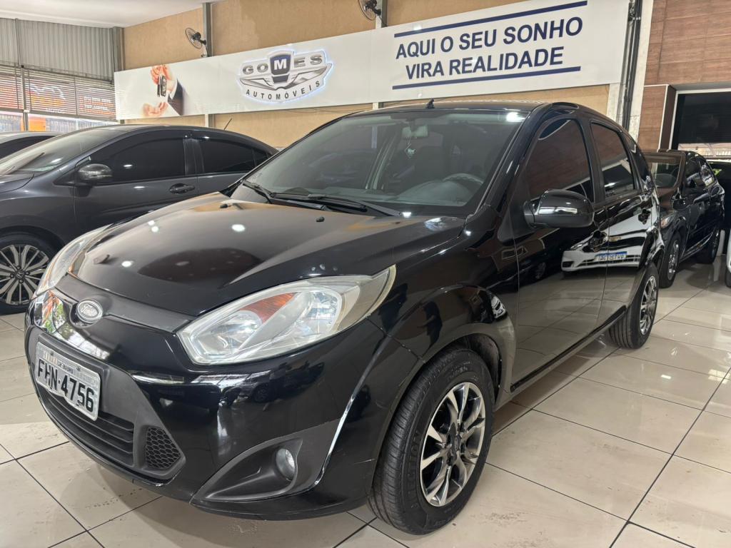 FORD Fiesta Hatch - Foto