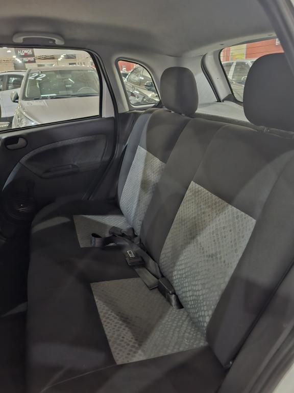 FORD Fiesta Hatch - Foto