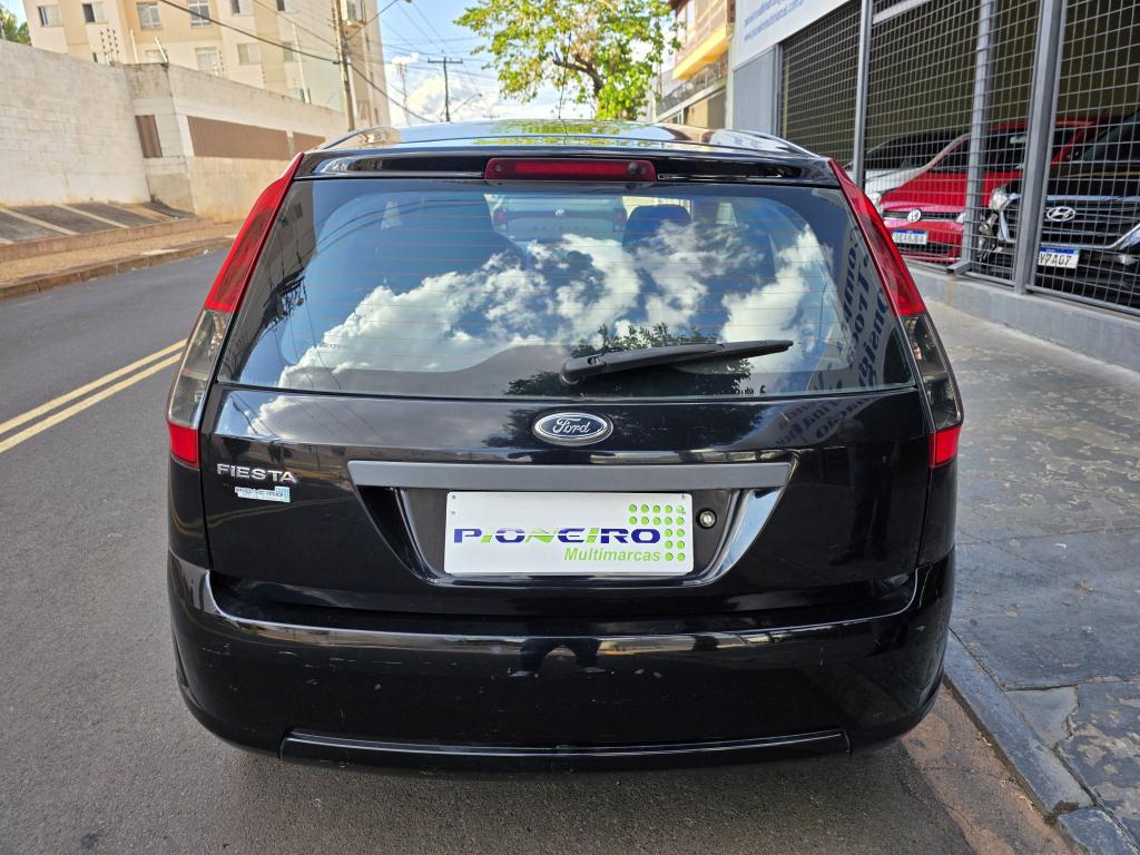 FORD Fiesta Hatch - Foto