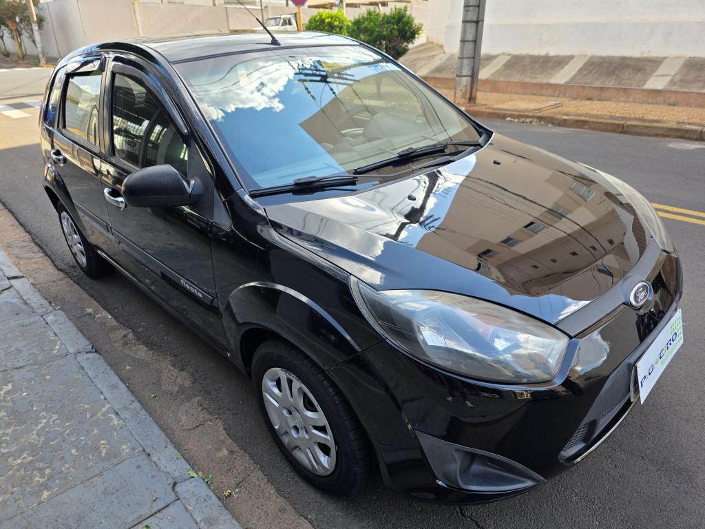 FORD Fiesta Hatch - Foto