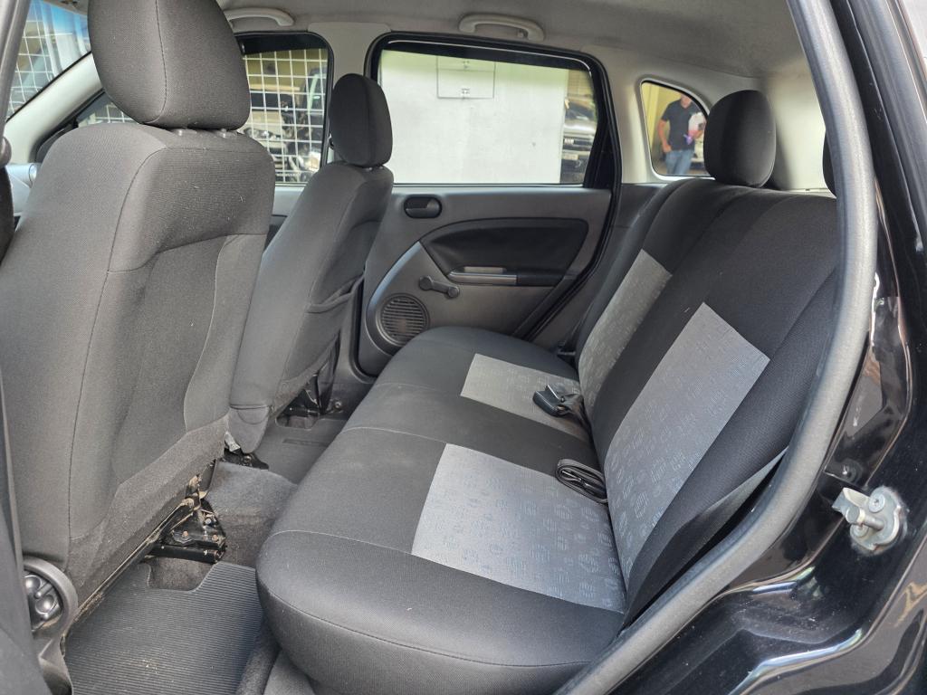 FORD Fiesta Hatch - Foto