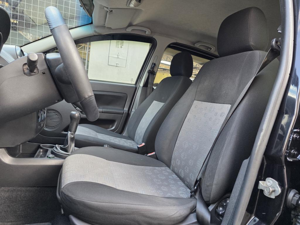 FORD Fiesta Hatch - Foto