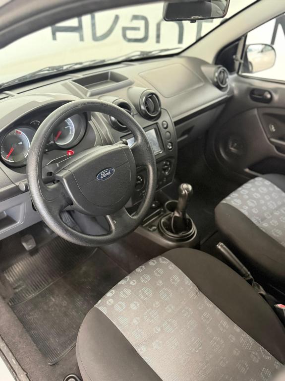 FORD Fiesta Hatch - Foto