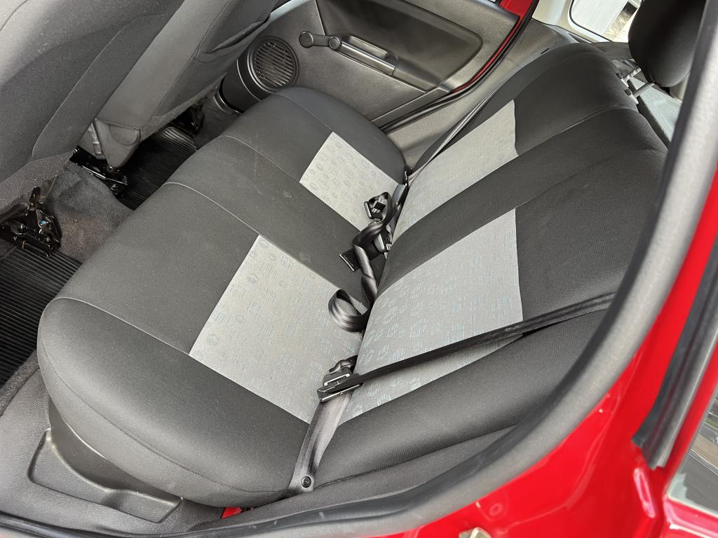 FORD Fiesta Hatch - Foto