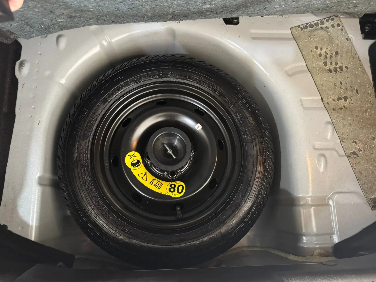 FORD Fiesta Hatch - Foto