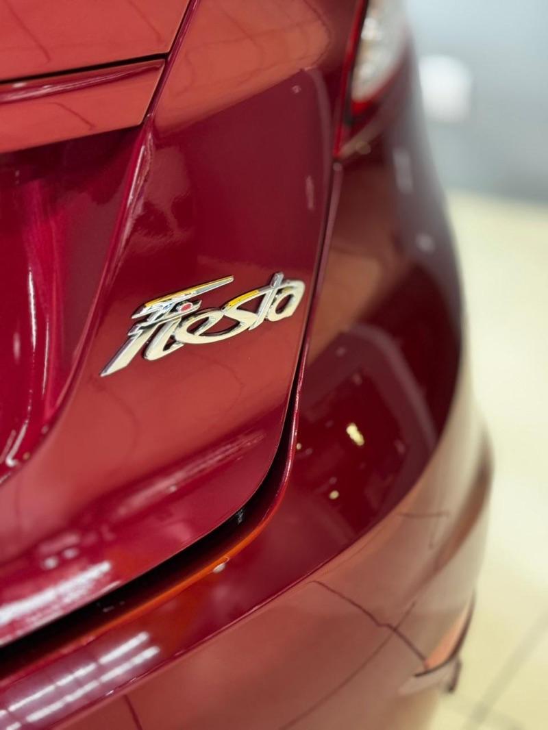 FORD Fiesta Hatch - Foto