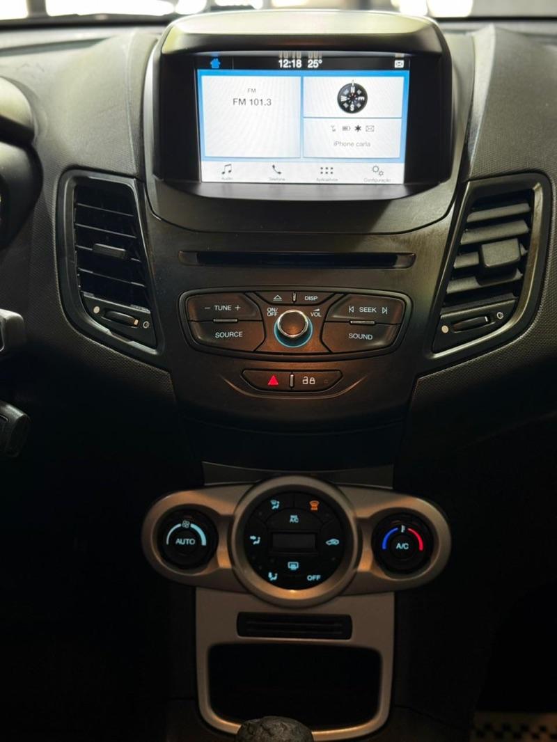 FORD Fiesta Hatch - Foto