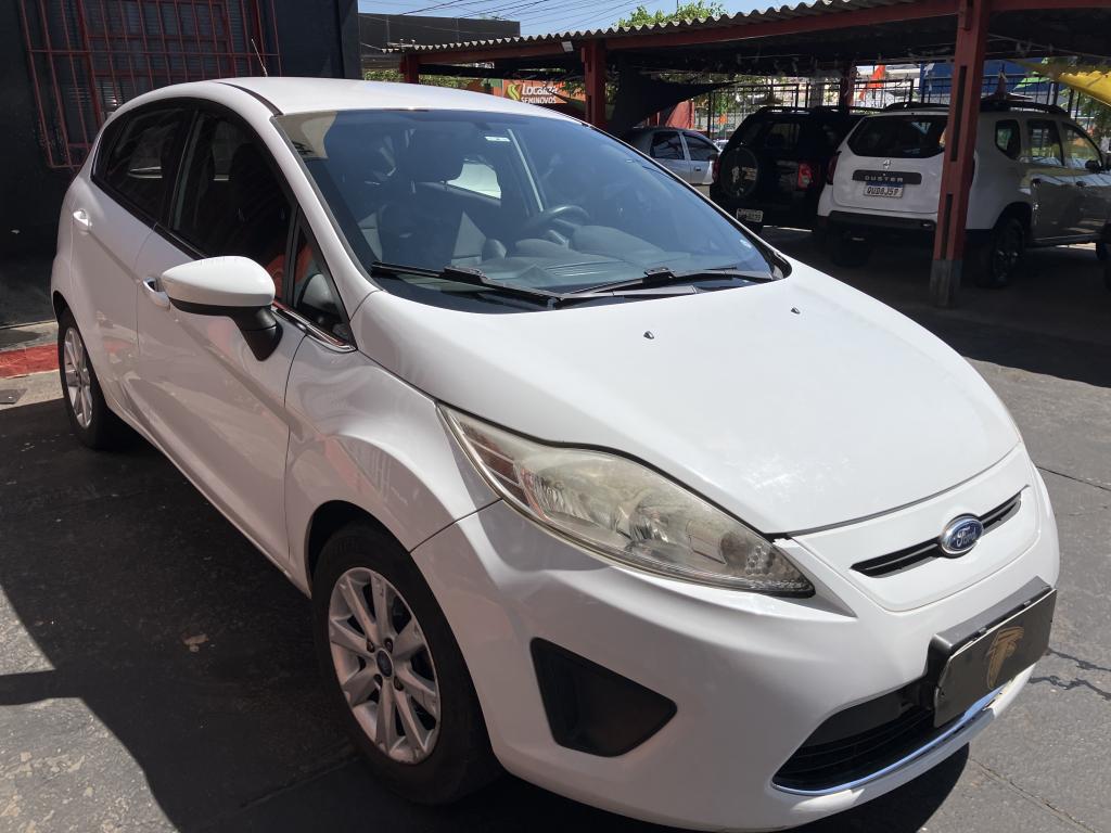 FORD Fiesta Hatch - Foto