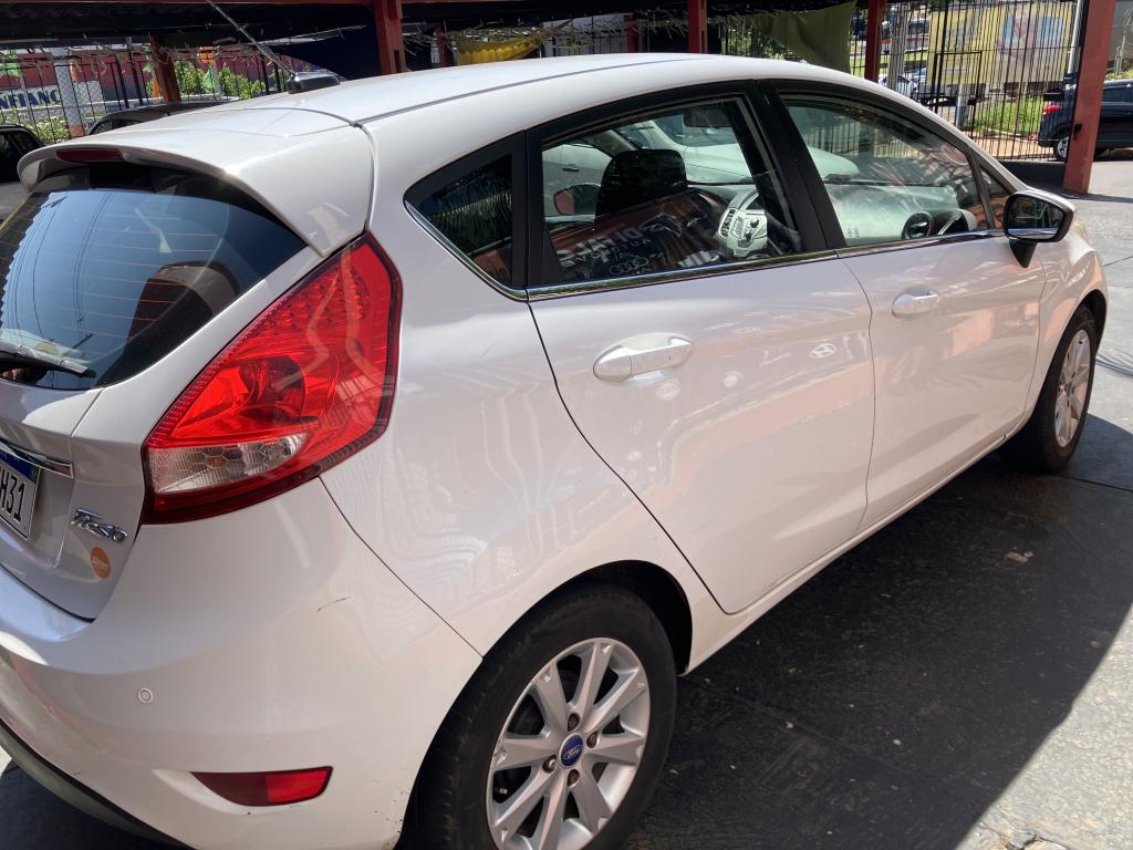 FORD Fiesta Hatch - Foto