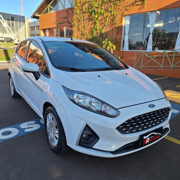 FORD Fiesta Hatch - Foto