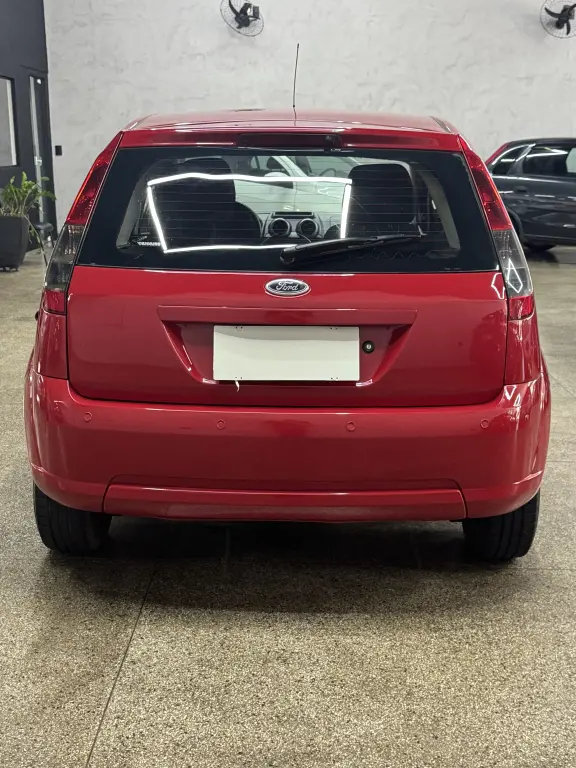 FORD Fiesta Hatch - Foto