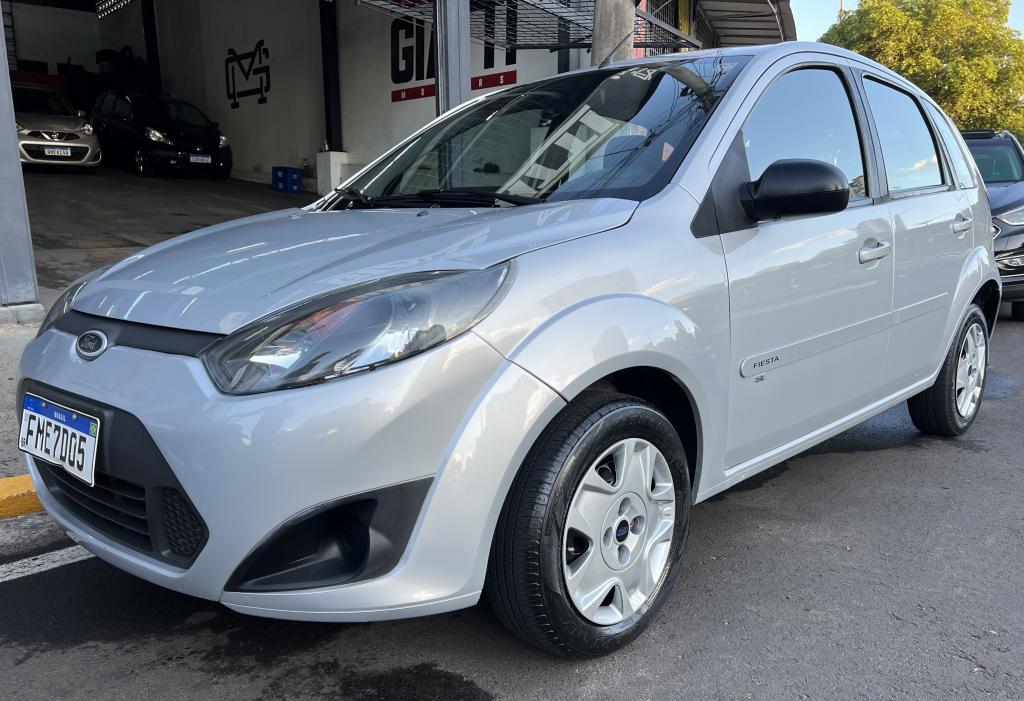 FORD Fiesta Hatch - Foto