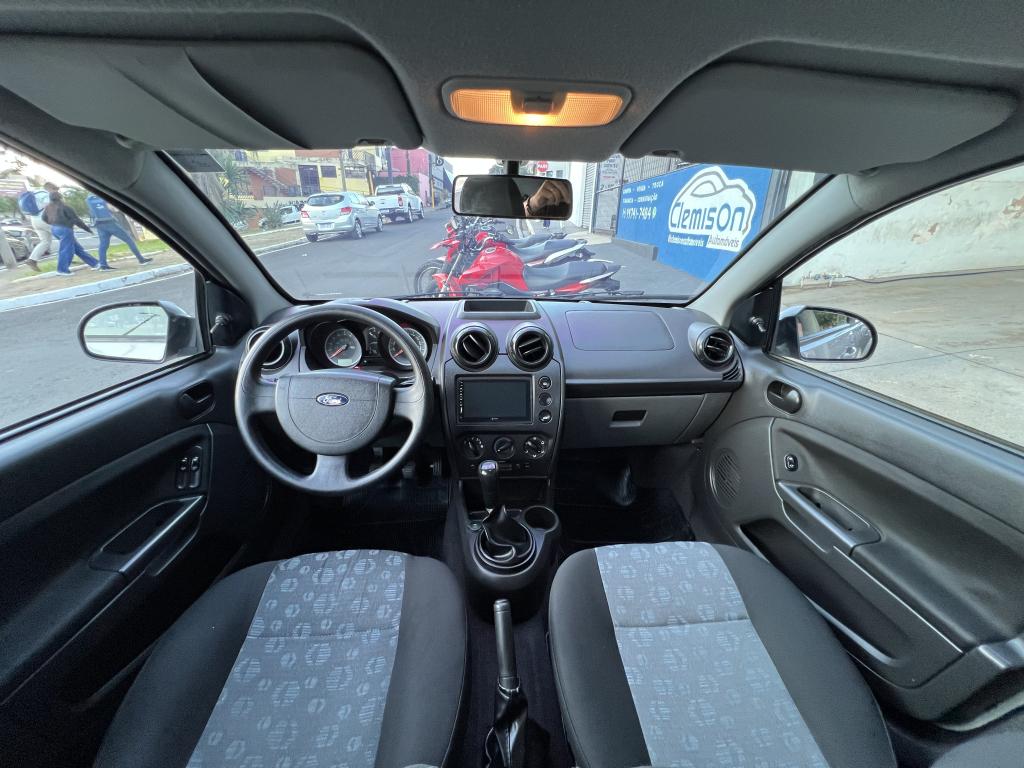 FORD Fiesta Hatch - Foto