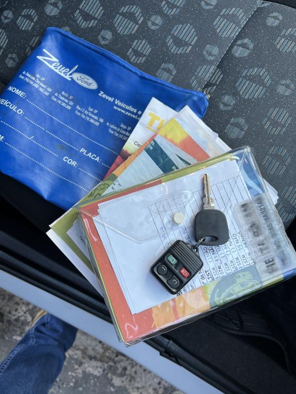 FORD Fiesta Hatch - Foto