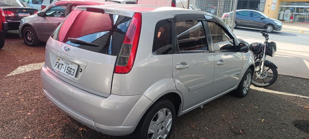 FORD Fiesta Hatch - Foto