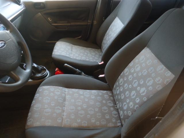 FORD Fiesta Hatch - Foto