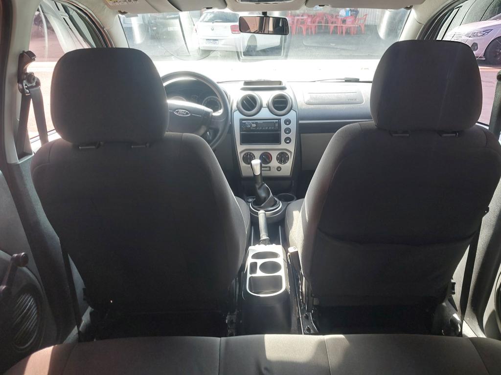 FORD Fiesta Hatch - Foto