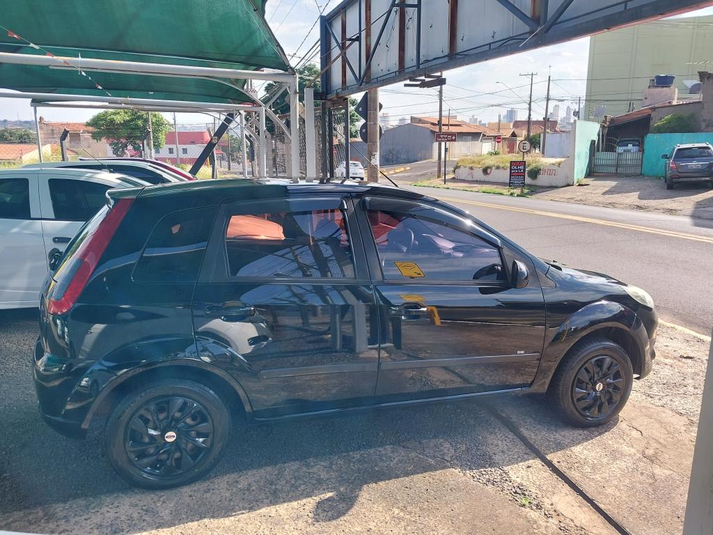 FORD Fiesta Hatch - Foto