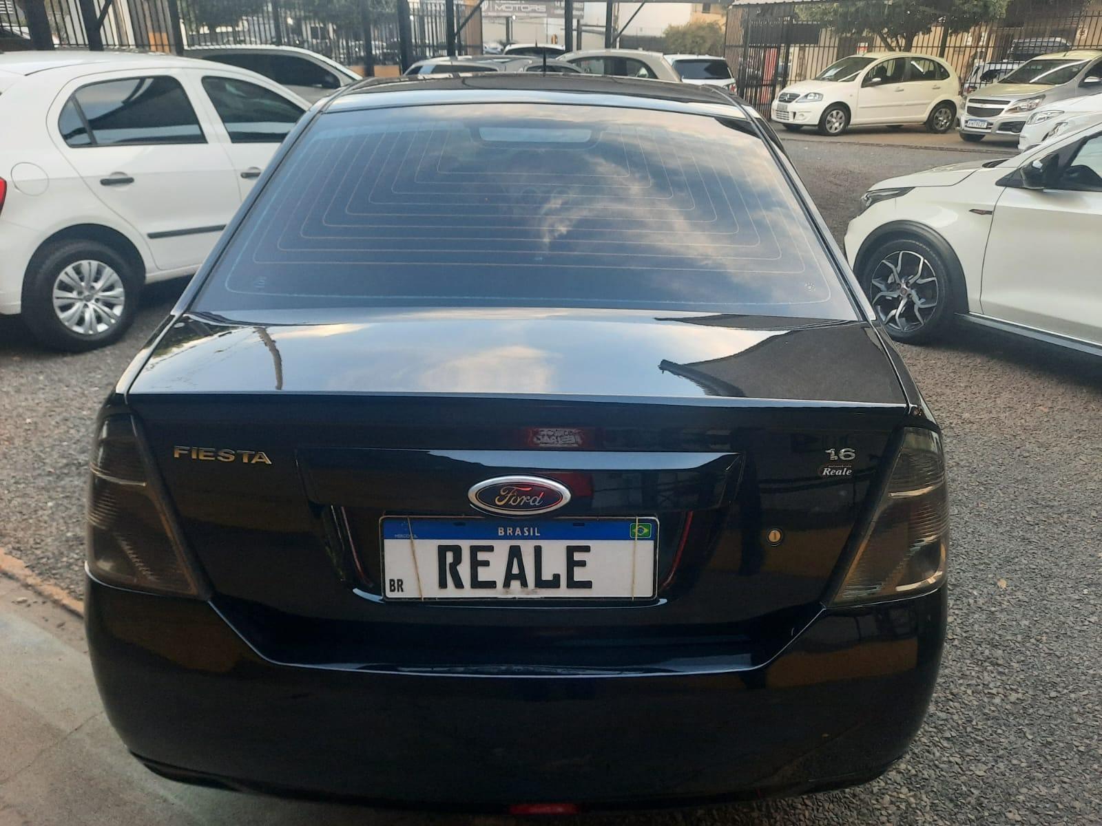 FORD Fiesta Hatch - Foto