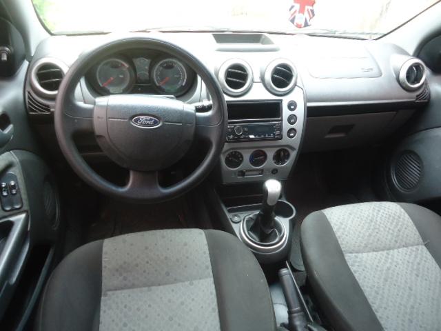 FORD Fiesta Hatch - Foto