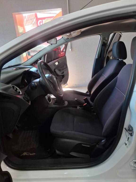 FORD Fiesta Hatch - Foto