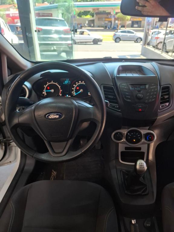 FORD Fiesta Hatch - Foto