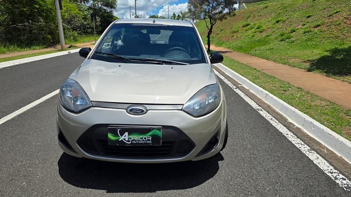 FORD Fiesta Hatch - Foto