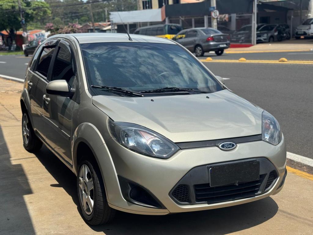 FORD Fiesta Hatch - Foto