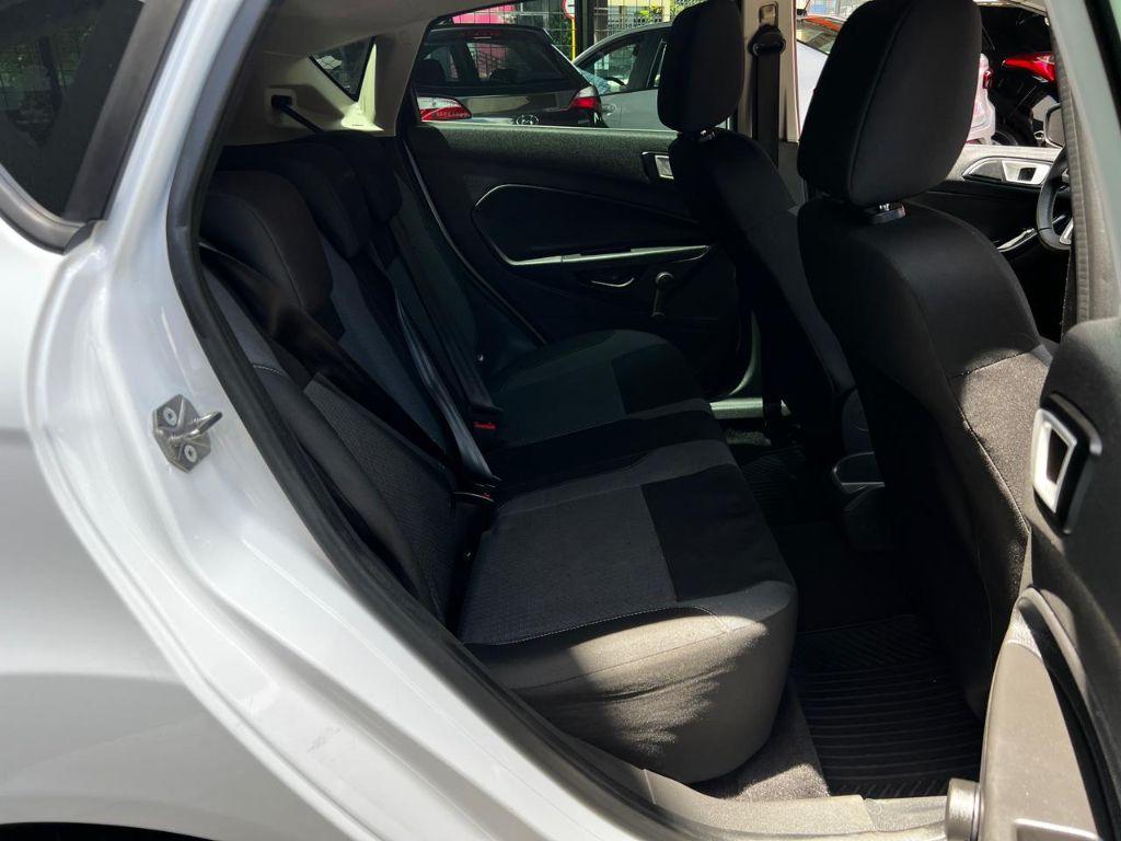 FORD Fiesta Hatch - Foto