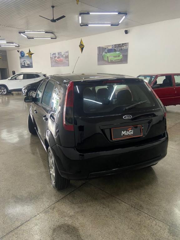 FORD Fiesta Hatch - Foto