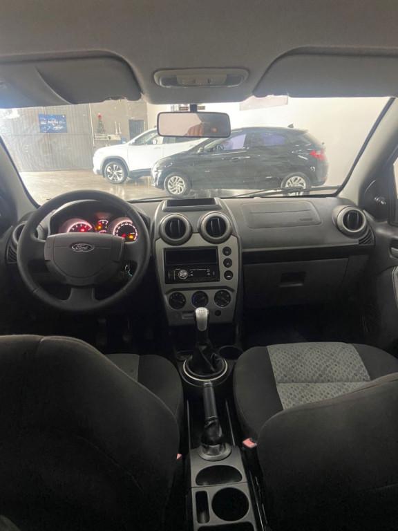 FORD Fiesta Hatch - Foto