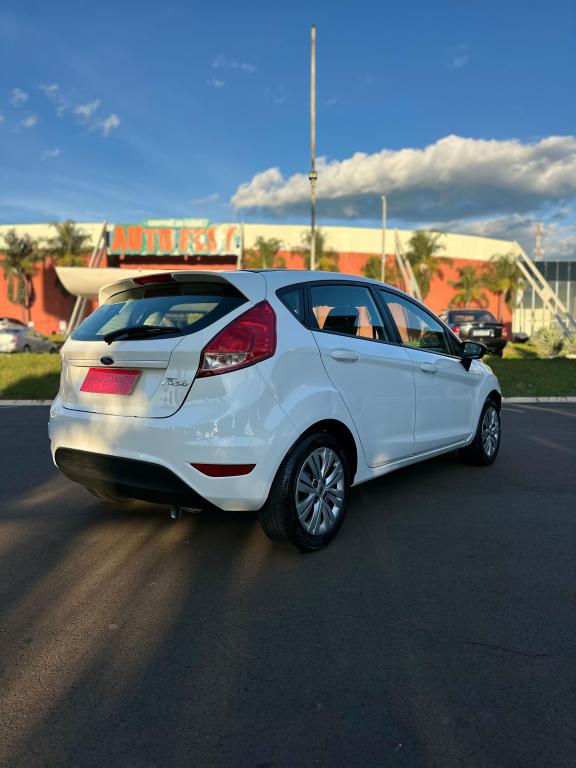 FORD Fiesta Hatch - Foto