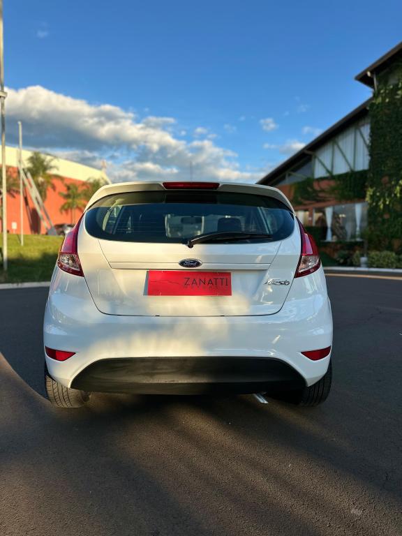 FORD Fiesta Hatch - Foto