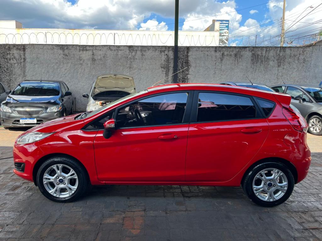 FORD Fiesta Hatch - Foto