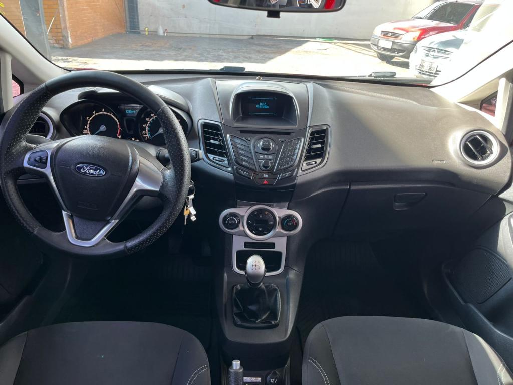 FORD Fiesta Hatch - Foto