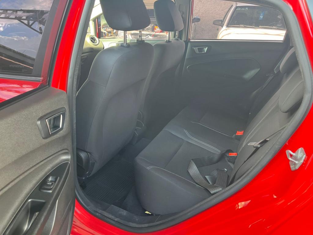 FORD Fiesta Hatch - Foto