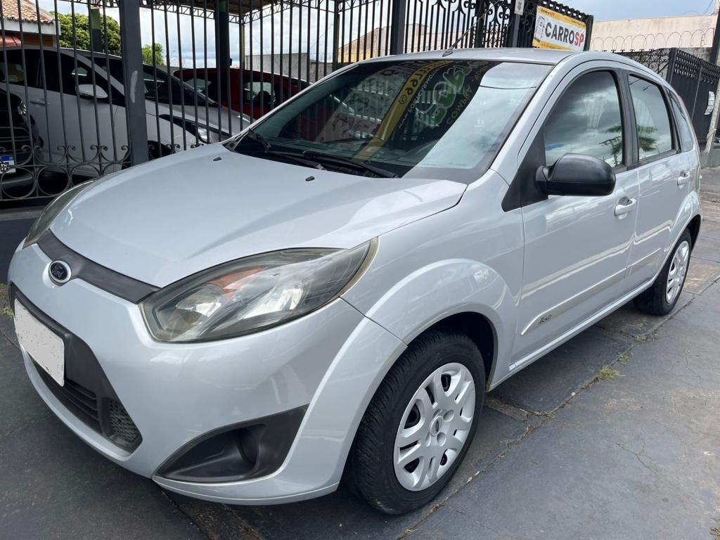 FORD Fiesta Hatch - Foto