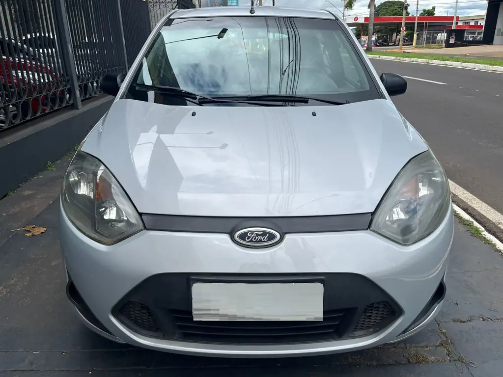 FORD Fiesta Hatch - Foto