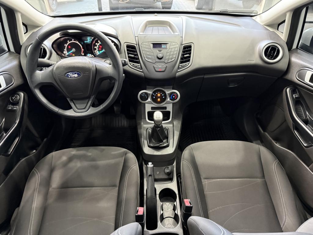 FORD Fiesta Hatch - Foto